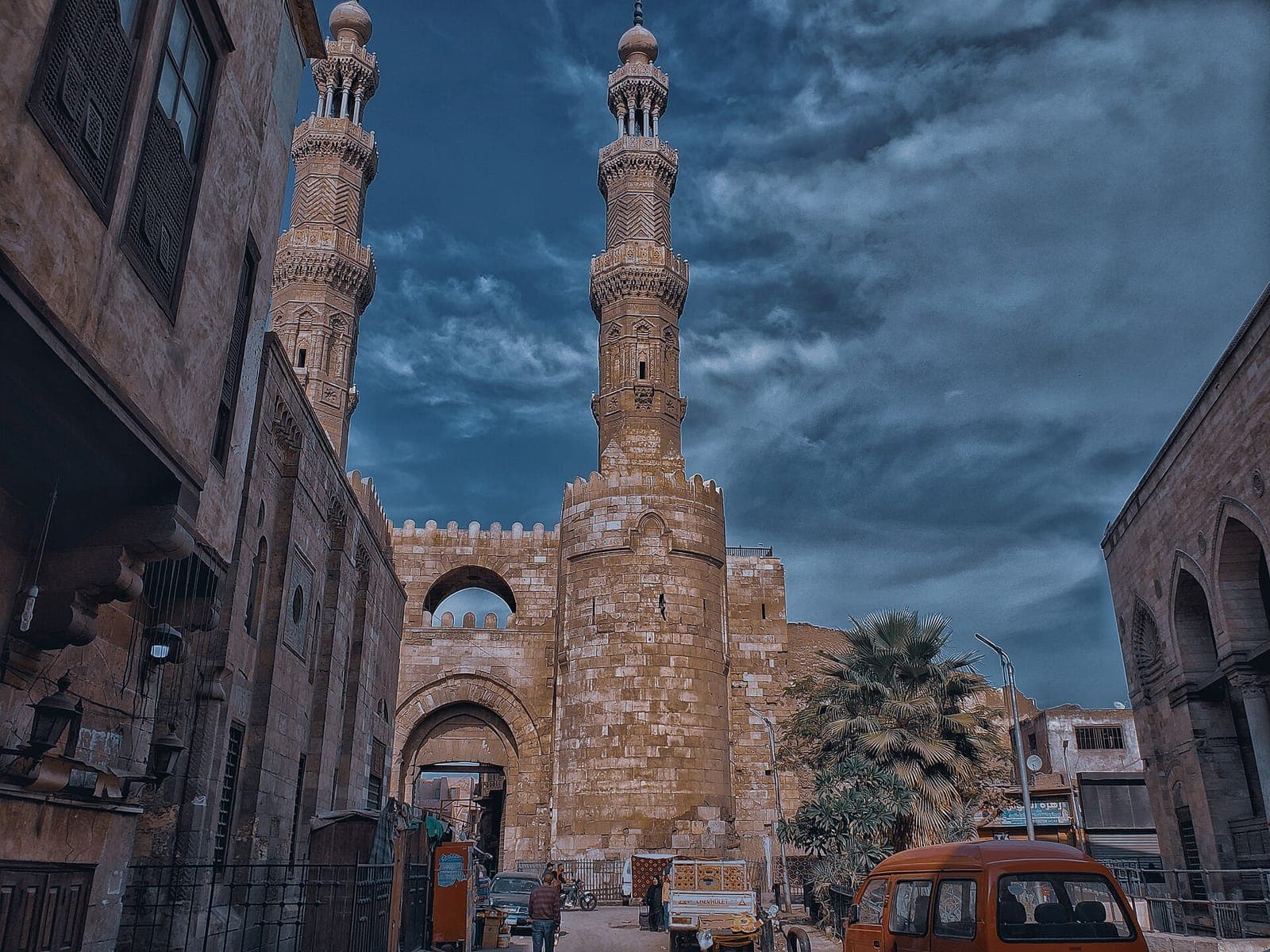 باب زويلة ومئذنتاه