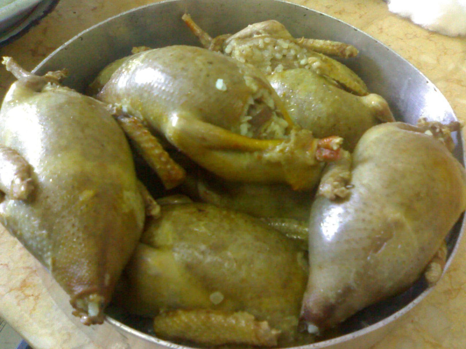 خضار محشي في إناء