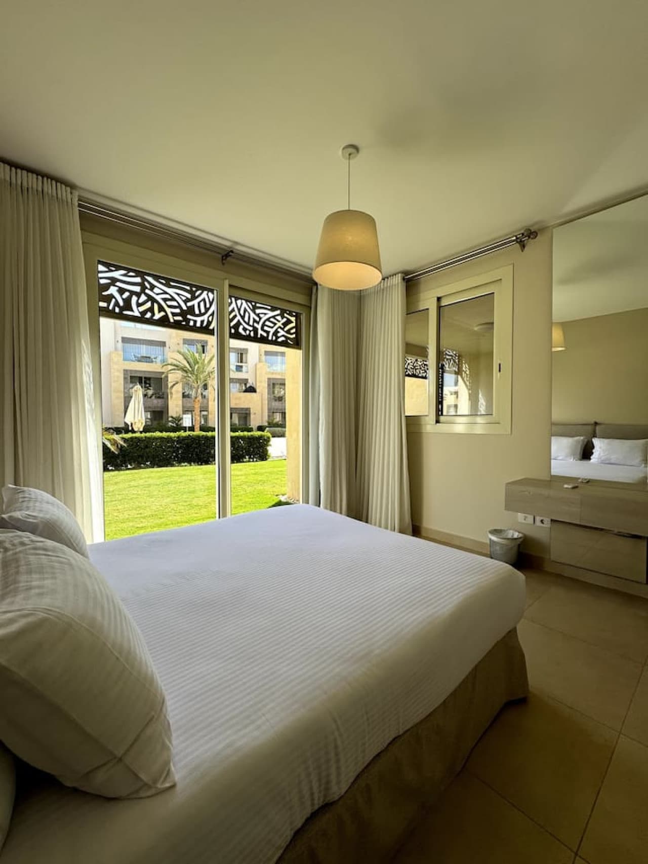 1-bedroom apartment with pool view in El Gouna · Mangroovy