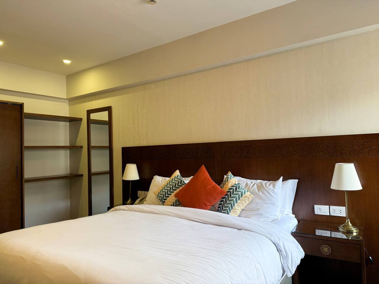 1-bedroom apartment in Zamalek, Cairo · Iconia