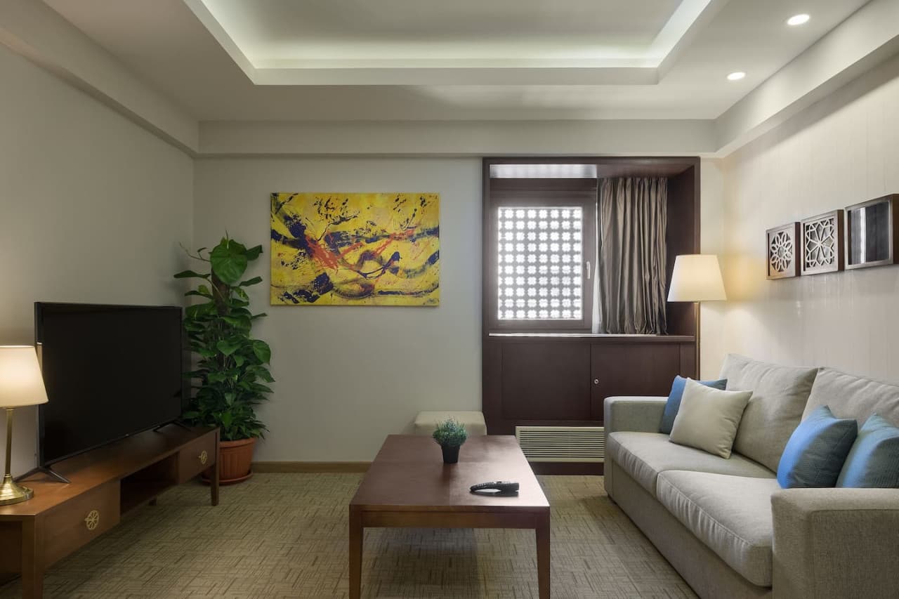 1-bedroom apartment in Zamalek, Cairo · Iconia